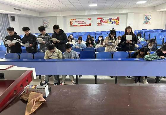 e4f7af2a405824687a890b90891e9d4